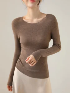 100% All Wool Seamless One-piece Slim-fit Knitwear Korean Women’s Early Autumn Medium Length Cloak Inner Base Sweater