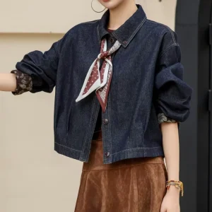 Autumn New Korean Version Women’s Short Style Loose Fashionable Petite Casual Woven Blazer Jacket with Solid Silk Scarf