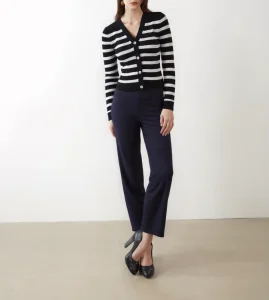 Autumn Season Flat Knitted V Neck Women’s Casual Breathable Knitwear Long Sleeve Cardigan