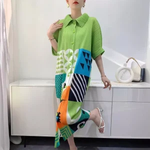 Autumn Women’s Polyester Geometric Pattern Pleated Loose Plus-size Midi Dress Fashionable Youthful Foreign Shirt