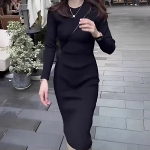 Black Inner Base Sweater Knitted Dress Women’s Autumn Winter French Hepburn Spaghetti Strap Slim Fit Slit Hip Skirt
