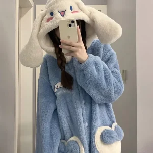 Cinnamoroll Women’s Coral Fleece Robe New Winter Plush Bathrobe Cute Flannel Sleepwear Loungewear with Hood