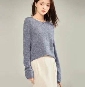 Crew Neck Women’s Wool Knit Pullover Lightweight Wool Top