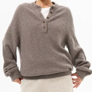 Custom Logo Quarter Button Knitted Sweater OEM ODM Women’s 100% Merino Wool Waffle Sweater for Autumn