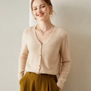 Custom V Neck Women’s Cashmere Sweaters Spring Knitted Solid Color Long Sleeves Cashmere Cardigan