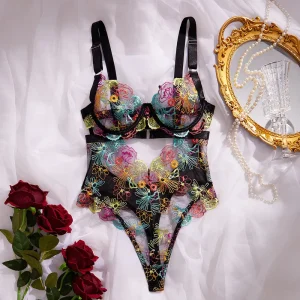 Factory Women’s Lace Lingerie Set Sexy Ladies Underwear with Bow Decoration Adjustable Straps Thong Panties