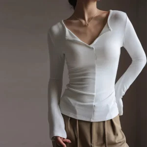High Quality Modal V-Neck Minimalist Base Layer for Autumn Winter Womens Chic White Long Sleeve T-Shirt Undershirt