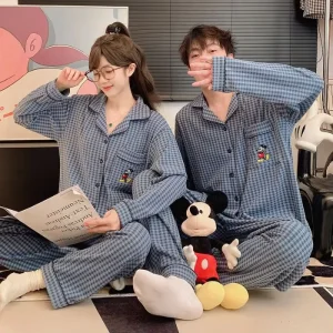 High quality Winter Fleece Women’s Pajamas Large Size Cardigan with Turned up Collar Cartoon Patterned Pajama Set for Couples