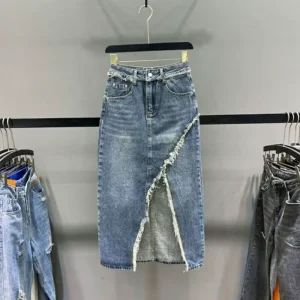 Irregular Fringed Design of the Fashionable Women’s Denim Skirt Is High Waisted and Slimming Featuring a Retro Trend