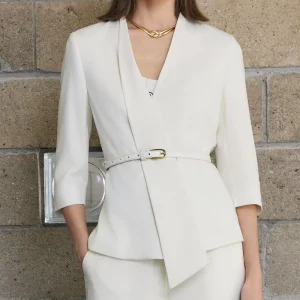 Ladies’ Business Suit Set Bespoke Tailored Women’s V-neck Suit Low MOQ 100%Wool White Fabric Slim Fit Suit Long Term Supply
