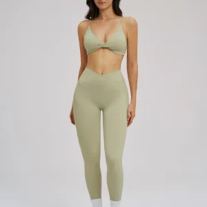 Lightweight Women’s Activewear Fitness Outfit Yoga Set Yoga Bra High Waist Leggings