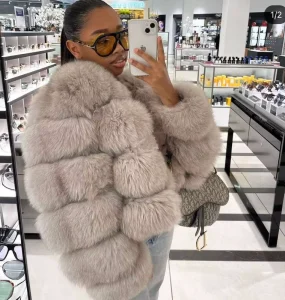Luxurious Fur Coat Women Cropped Real Fur Jacket Customizable Real Fox Fur Coat