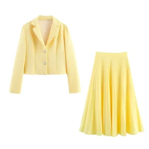New Women’s Fashionable and Elegant European and American Style Short Suit Jacket and Pleated Skirt Set 9356