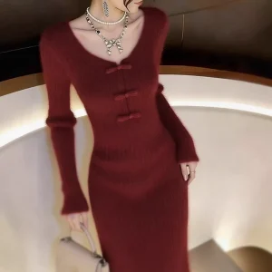 New Year’s War Gown Red Vintage Knitted High Waist Slim fit Elegant V neck Hip Base Sweater Long Dress Women’s Autumn Winter