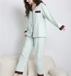 OEKO TEX 100 Striped Women’s Pajamas V Neck Loungewear Set ODM OEM Smoother Hand Feel Sleepwear for Women