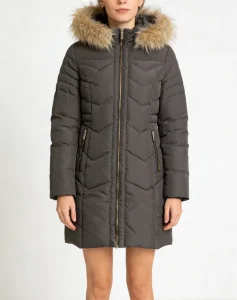 Plus Size Women’s Winter Coat Long Quilted Knitted Polyester Jacket with Windproof Fur Hood