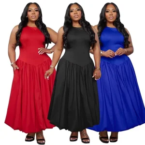 Plus size women’s solid color long dress