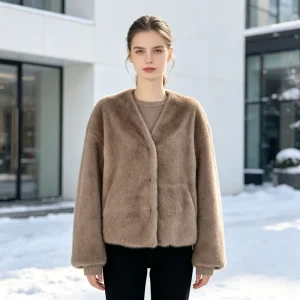 Solid Color Short Fleece Jacket Relaxed and Casual Fit Thick and Warm Women’s Jacket Customizable Sizes and Colors