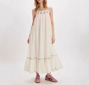 Spring Summer Retro Spaghetti Strap Loose Fit Dress with Floral Embroidery Women Vacation Maxi Dress with Wide Hem Daily Casual
