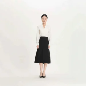Spring and Summer Black Mid length A line Elegant Skirt Solid Color Rear Split Dipper Hip Covering Women’s No iron Simple Skirt