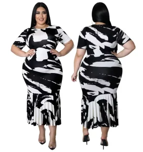 Summer New Arrivals Plus Size Women’s Clothing Geometric Print Loose Dress Plus Size Women’s Dresses