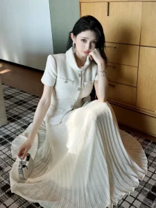Super Slim Women’s Casual Dress Short Sleeved Long Dress for Autumn and Winter Temperament Style