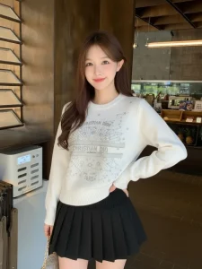 Sweater Women Embroidery Rhinestone Crew Neck Elegant Winter Knitwear Top Plus Size Used Clothes Women Clothing Factory AY08