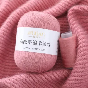 Top Quality Cashmere Yarn Soft Gold Eco-Friendly 25 Colors Wool Blend for Hand Knitting Dyed Sweaters