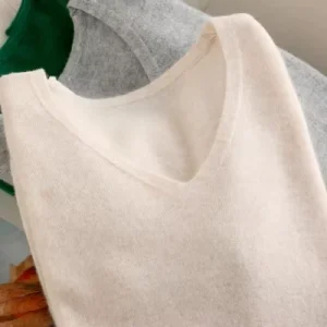 V neck 100% Pure Sweater Women’s Autumn and Winter Knitted Bottoming Shirt Loose Cashmere Sweater Chicken Heart Collar