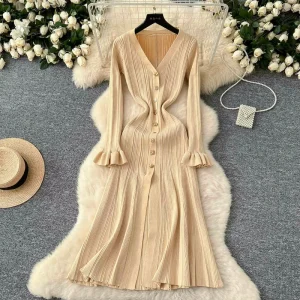 Vintage V neck Slim Knit Dress Women’s Autumn Winter Waisted Inner Bottomed Sweater Dresses