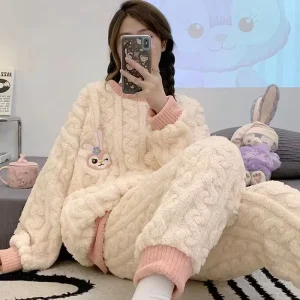 Winter Sleepwear Women’s Soft Coral Fleece Long Sleeved Cartoon Thick Flannel Loose Flannel Casual Home Hello Kitty Pajamas