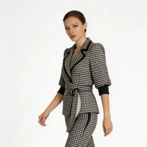 Winter Women’s Business Suit Jacket Woven Breathable Leisure Temperament Style with Professional Age Reducing Button Decoration