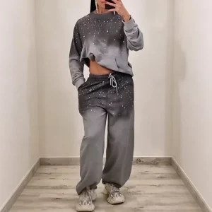 Women’s Breathable Sweatshirt Rhinestone Solid Red Cotton Blusa Pullover Casual Crew Neck Size XS-5XL for Winter Season