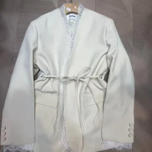 Women’s Elegant Korean Style Mid Length V Neck Blazer Loose Fit with Single Button Closure and Lace Decoration Solid Woven