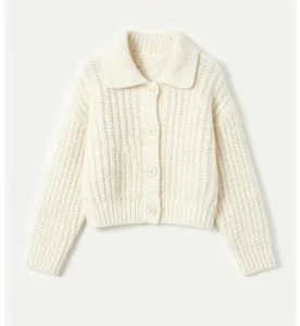Women’s Fashion Short Knitted Pullover Sweater Regular Solid O Neck for Spring Season Front Logo