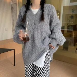 Women’s Knitted V Neck Cable Design Pullover Sweater Loose Cashmere Knitwear for Winter