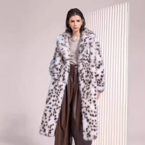 Women’s Long Sleeve Black Snow Leopard Fur Jacket Plus Size Fake Fur Coat Windproof and Warm with Animal Pattern