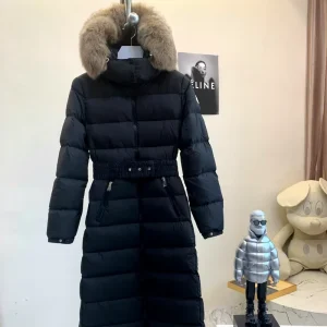 Women’s Long Winter Down Jacket with Windproof Zipper Waist Design and Loose Hooded Fur Collar Outerwear