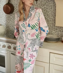 Women’s Pajamas V Neck Loungewear Set ODM/OEM Smoother Hand Feel Sleepwear for Women