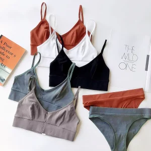Women’s Plus Size Sexy Sports Bra Hipster Panty Set Wire Free 3/4 Cup No Steel Ring Seamless with Waist Logo