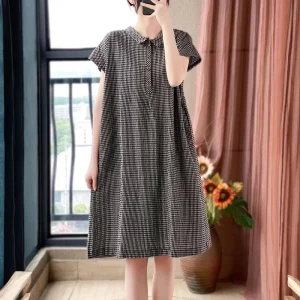 Women’s Plus Size Short Sleeved Check Dress with Button Half Placket for Spring and Summer