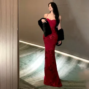 Women’s Red Halter Neck Mermaid Maxi 3D Floral Applique Lace-Up Backless Formal Evening Gown Elegant Wedding Party Prom Dress