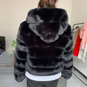 Women’s Short Hooded Thick Faux Fur Coat Winter Fashion Warm Imitation Fox Fur