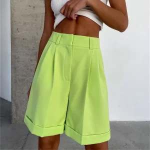 Women’s Summer Fashion Casual Solid Color Straight Shorts Mid Waist Zipper Pocket Breathable Eco Friendly Woven Pocketed Shorts