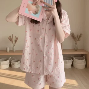 Women’s Summer Floral Print Breathable Short Sleeve Shorts Pajama Set with Elastic Waist for Summer Sleepwear