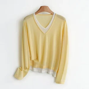 Women’s Vintage Style Long Sleeve Woolen Sweater Winter Warm Knitwear with Versatile Look Thin Weave Front Logo