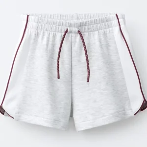 Women’s Woven Curved Hem Shorts Pinstripe Contrast Trim Elastic Waist Drawstring Casual Summer Beach Striped Shorts